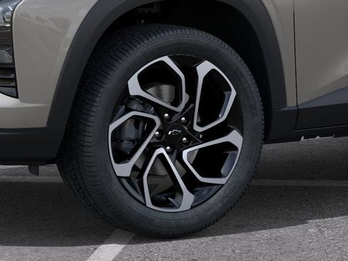 New 2026 Chevrolet Trax RS w/ Sunroof Package FWD image 9