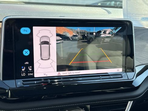 New 2026 Volkswagen Atlas SE FWD image 26