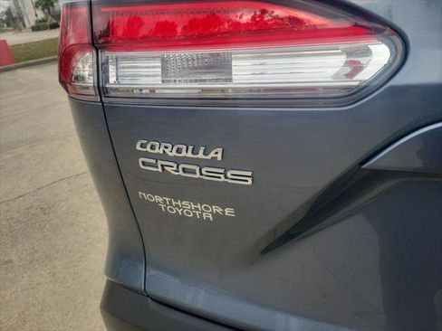 Certified 2023 Toyota Corolla Cross LE image 5
