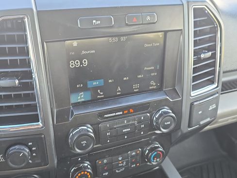 Used 2017 Ford F150 XLT w/ Equipment Group 302A Luxury AWD/4WD image 21