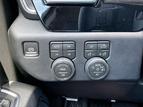 New 2026 Chevrolet Silverado 1500 RST AWD/4WD image 18