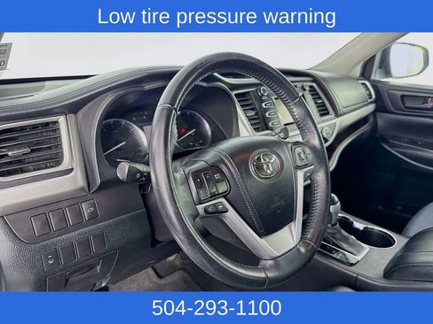 Used 2014 Toyota Highlander Plus image 9