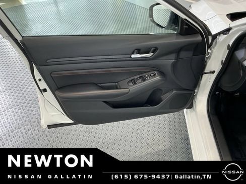 Used 2022 Nissan Altima 2.5 SR FWD image 31