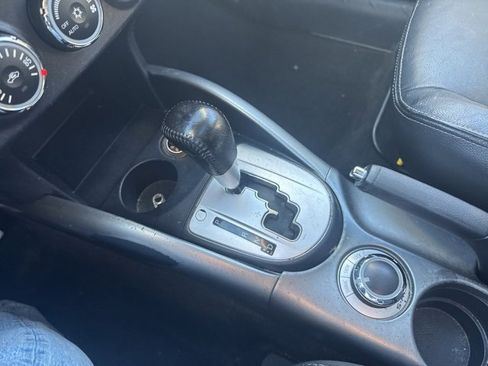 Used 2012 Mitsubishi Outlander GT image 19