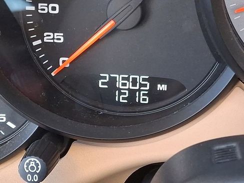 Used 2013 Porsche 911 Carrera 4S image 22