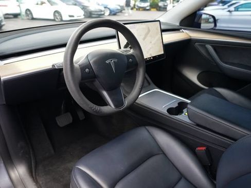 Used 2023 Tesla Model Y Long Range AWD/4WD image 6