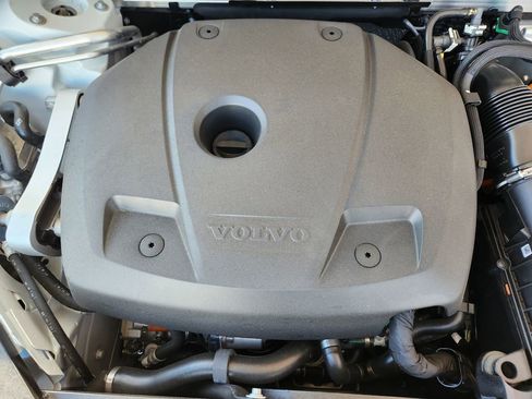 New 2026 Volvo XC60 T8 Ultra w/ Protection Package Premier image 19