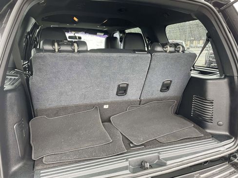 Used 2015 Ford Expedition XLT image 8