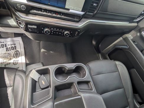 Used 2024 Chevrolet Silverado 2500 LTZ AWD/4WD image 22