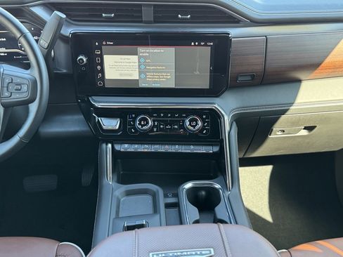 Used 2025 GMC Sierra 2500 Denali Ultimate image 21