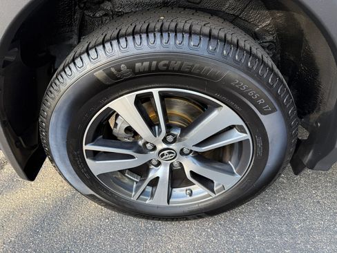 Used 2016 Toyota RAV4 XLE FWD image 36