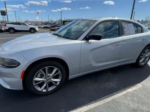 Used 2023 Dodge Charger SXT image 6