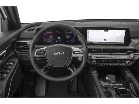 Used 2025 Kia Telluride AWD image 10