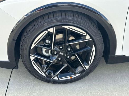 New 2026 Kia K4 GT-Line image 4