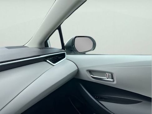 Used 2020 Toyota Corolla LE FWD image 15