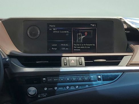 Used 2021 Lexus ES 350 w/ Accessory Package FWD image 13