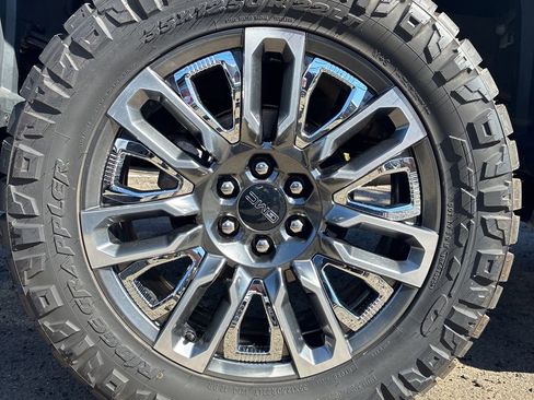 Used 2025 GMC Sierra 1500 Denali Ultimate AWD/4WD image 18