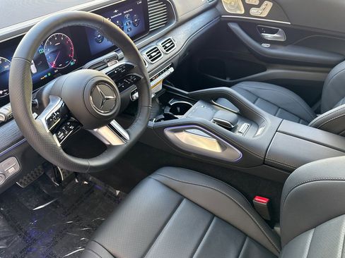 New 2026 Mercedes-Benz GLS 450 4MATIC image 15