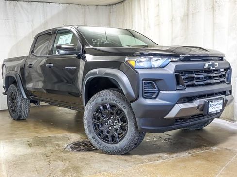 New 2026 Chevrolet Colorado Trail Boss AWD/4WD image 2