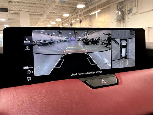 Used 2025 MAZDA CX-70 Plug-In Hybrid w/ Premium Plus image 32