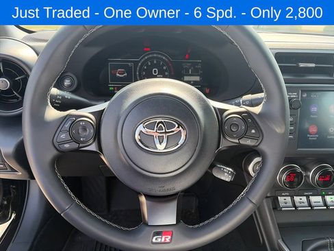 Used 2025 Toyota GR86 Premium RWD image 11