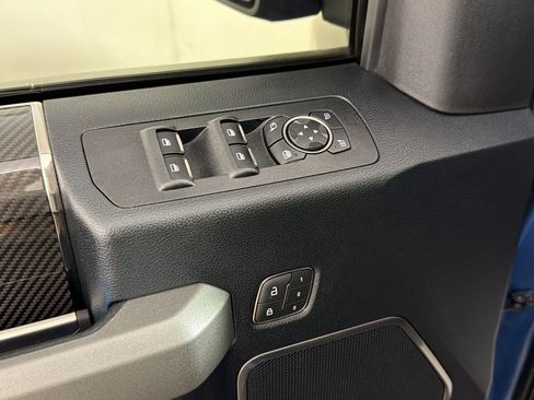Used 2019 Ford F150 Raptor w/ Equipment Group 802A Luxury AWD/4WD image 14