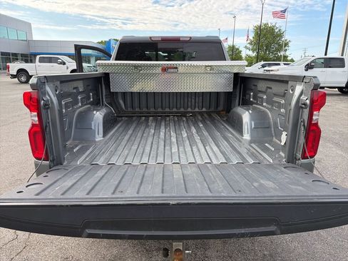 Used 2021 Chevrolet Silverado 1500 RST w/ Convenience Package II AWD/4WD image 8