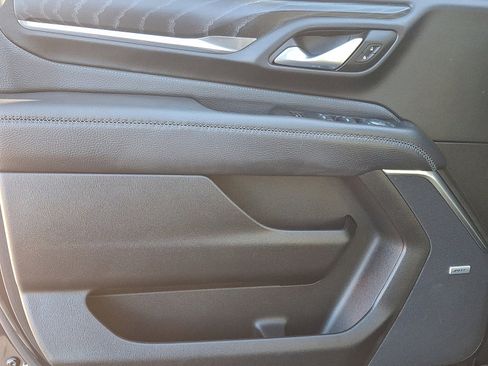 Used 2024 GMC Yukon XL Denali w/ Denali Reserve Package image 15