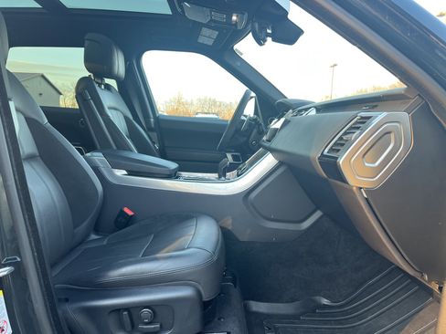 Used 2021 Land Rover Range Rover Sport HST image 26