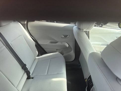 Used 2024 Hyundai Kona SEL w/ Convenience Package FWD image 9