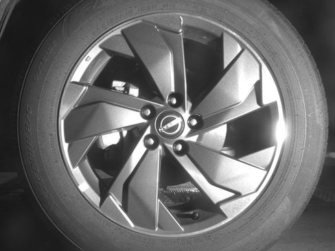 Used 2025 Nissan Rogue SV image 12