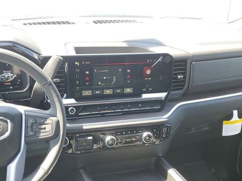 New 2026 GMC Sierra 2500 SLT w/ SLT Convenience Package AWD/4WD image 26