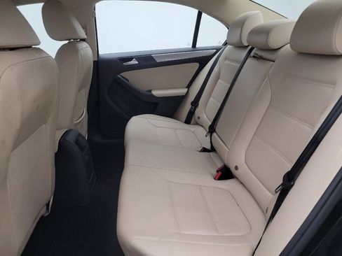 Used 2017 Volkswagen Jetta SE FWD image 18