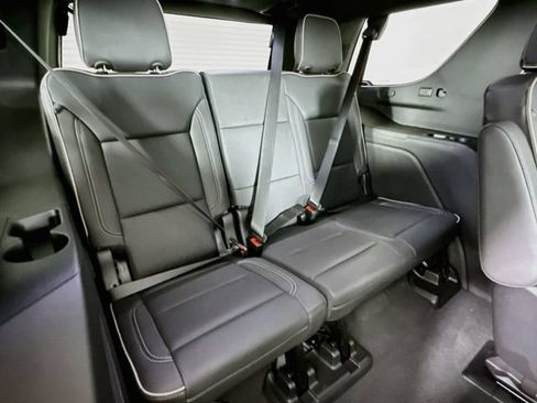Used 2024 Chevrolet Tahoe Premier w/ Premium Package AWD/4WD image 29