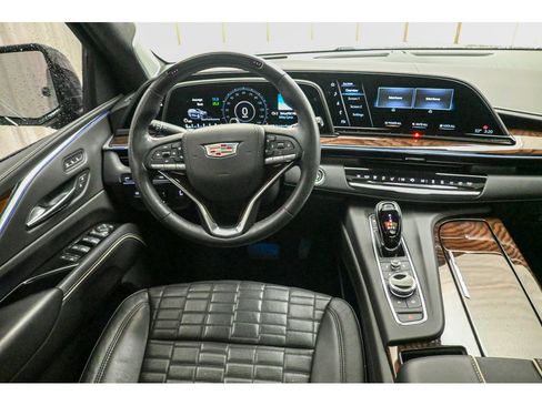 Used 2022 Cadillac Escalade Sport Platinum w/ Heavy-Duty Trailer Package image 32