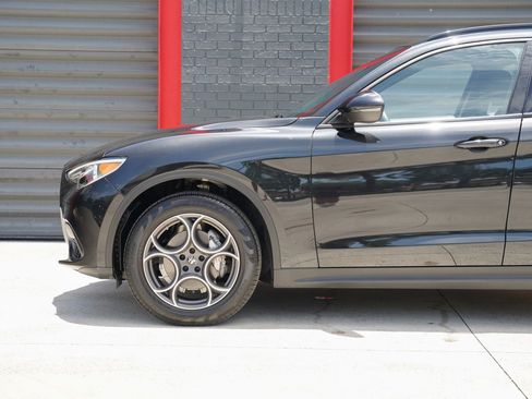 Used 2022 Alfa Romeo Stelvio Sprint AWD/4WD image 9