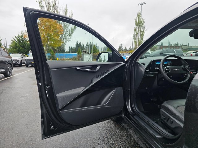 Certified 2023 Kia Niro Wind w/ Wind Preserve Package FWD image 20