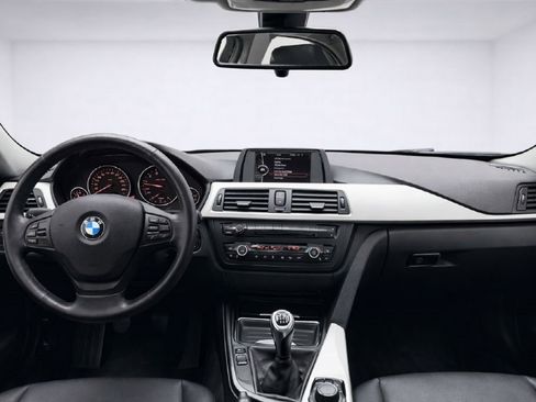 Used 2013 BMW 320i 320i Sedan image 23