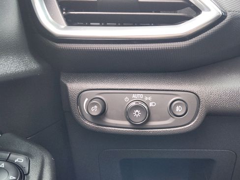 Certified 2022 Chevrolet TrailBlazer LT w/ Convenience Package image 22