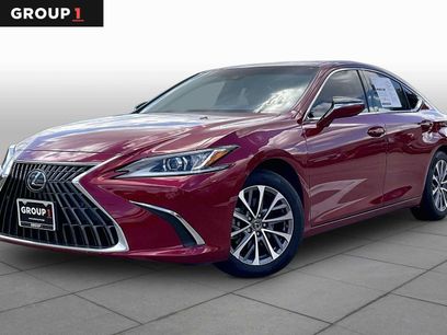 Certified 2022 Lexus ES 350 w/ Premium Package