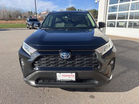 Used 2019 Toyota RAV4 XLE image 9