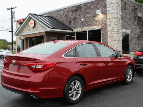 Used 2017 Hyundai Sonata SE image 5