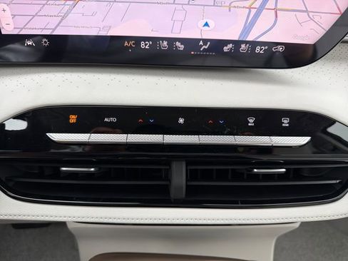 New 2026 Buick Enclave Avenir image 14