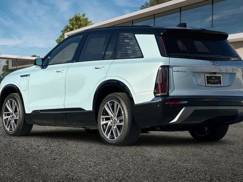 New 2026 Cadillac Vistiq Sport w/ LPO, Floor Liner Package image 6