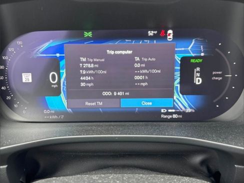 Used 2023 Volvo XC40 Recharge Ultimate w/ Protection Package Premier AWD/4WD image 5