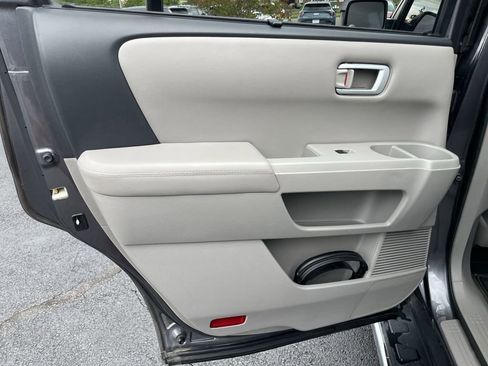 Used 2015 Honda Pilot Touring image 23