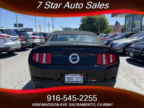 Used 2011 Ford Mustang GT Premium w/ Security Pkg RWD image 5