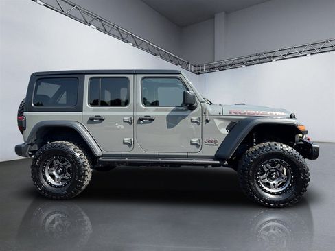 Used 2021 Jeep Wrangler Unlimited Rubicon w/ LED Lighting Group AWD/4WD image 3