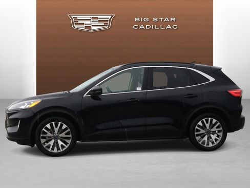 Used 2020 Ford Escape Titanium AWD/4WD image 2