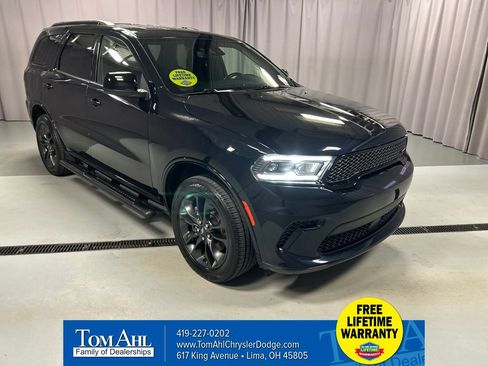 Used 2024 Dodge Durango SXT w/ SXT Blacktop Group AWD/4WD image 1